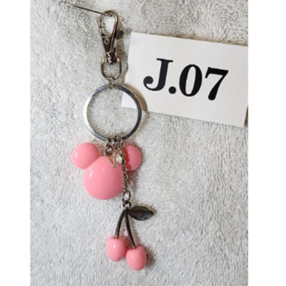 J.007- Disneyland Mickey Mouse pink bag charm key chain